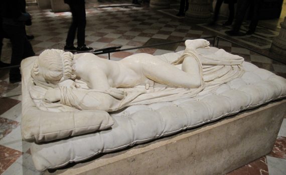 Statue Hermaphrodite au Louvre